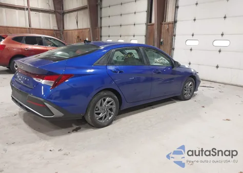 2024 Hyundai Elantra Sel from USA, damaged, VIN KMHLM4DG4RU736764